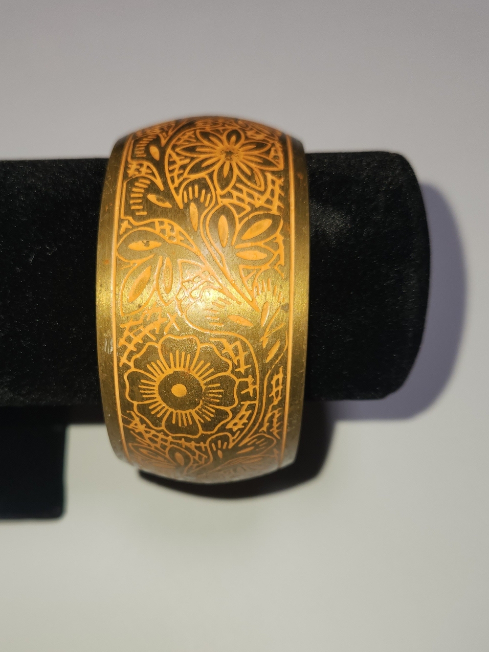 Brass Dangle Bracelet Flowers Engraved Beautiful